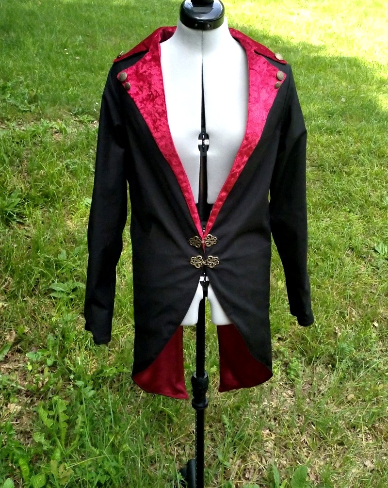 Ensemble steampunk burlesque