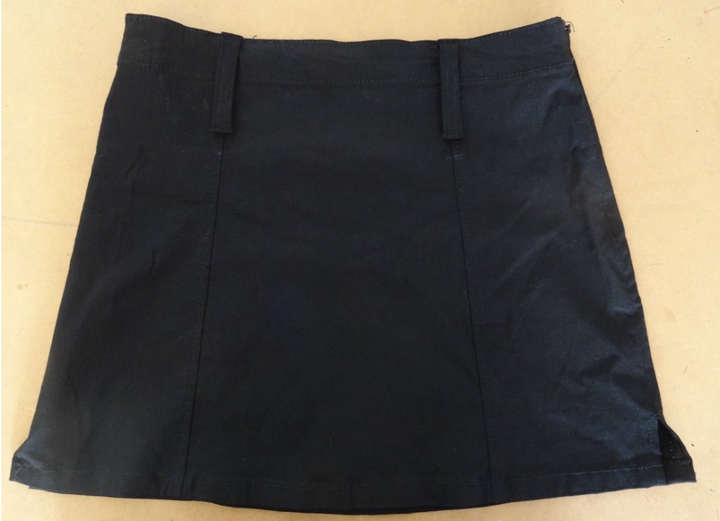 Jupe évasée noire avant