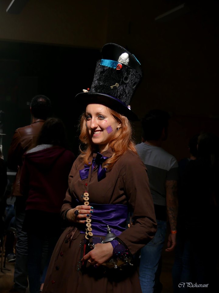 Chapelier chat patte