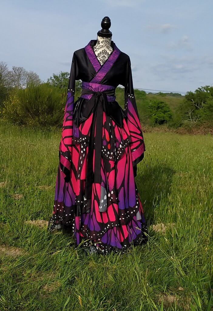 Tenue papillon touche Japonaise