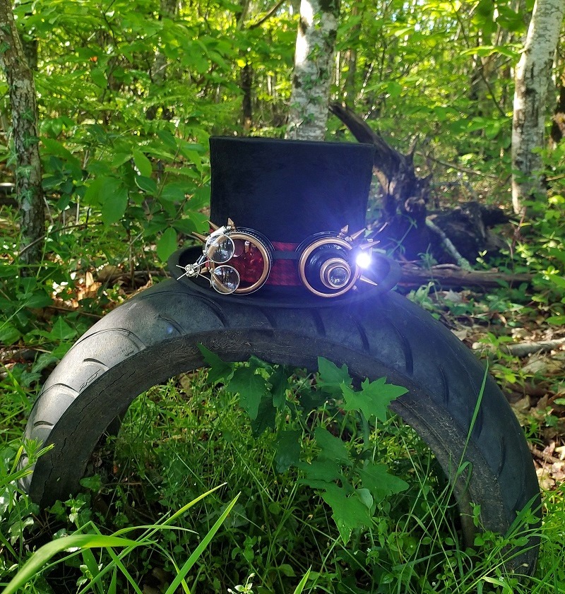 Top hat steampunk & goggles 
